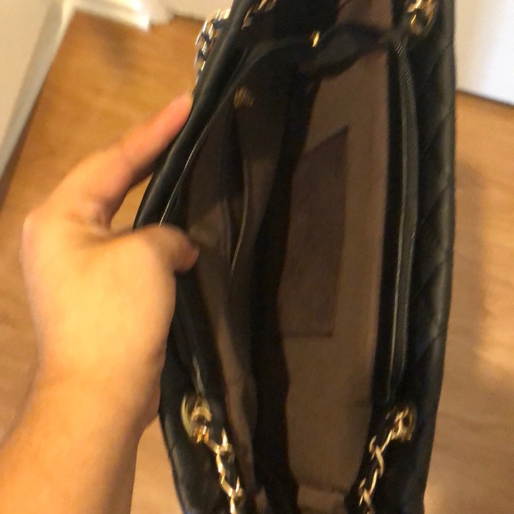 Black Purse - Picture 3 of 3